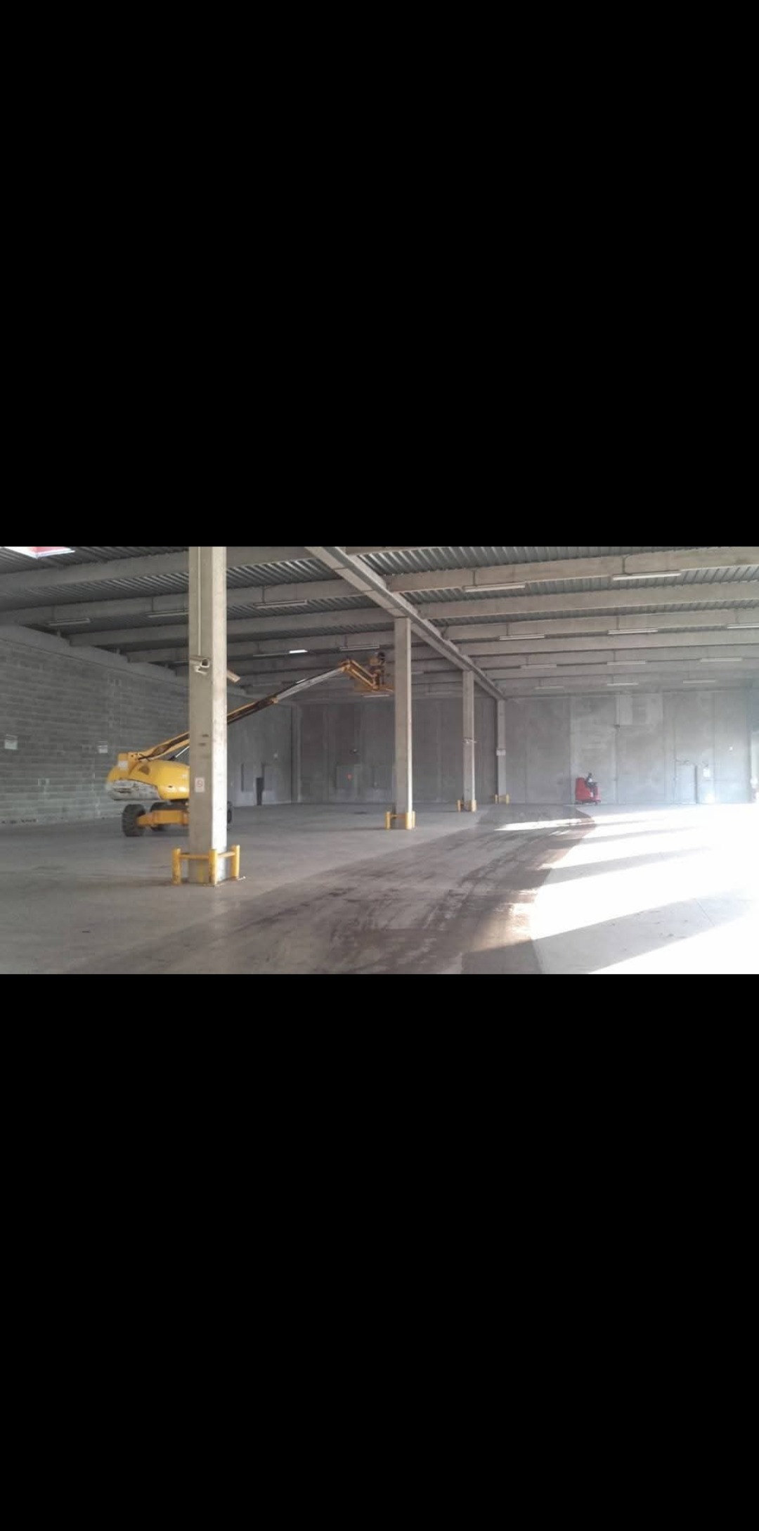 REMISE EN ETAT D'UN ENTREPOT ET BUREAUX