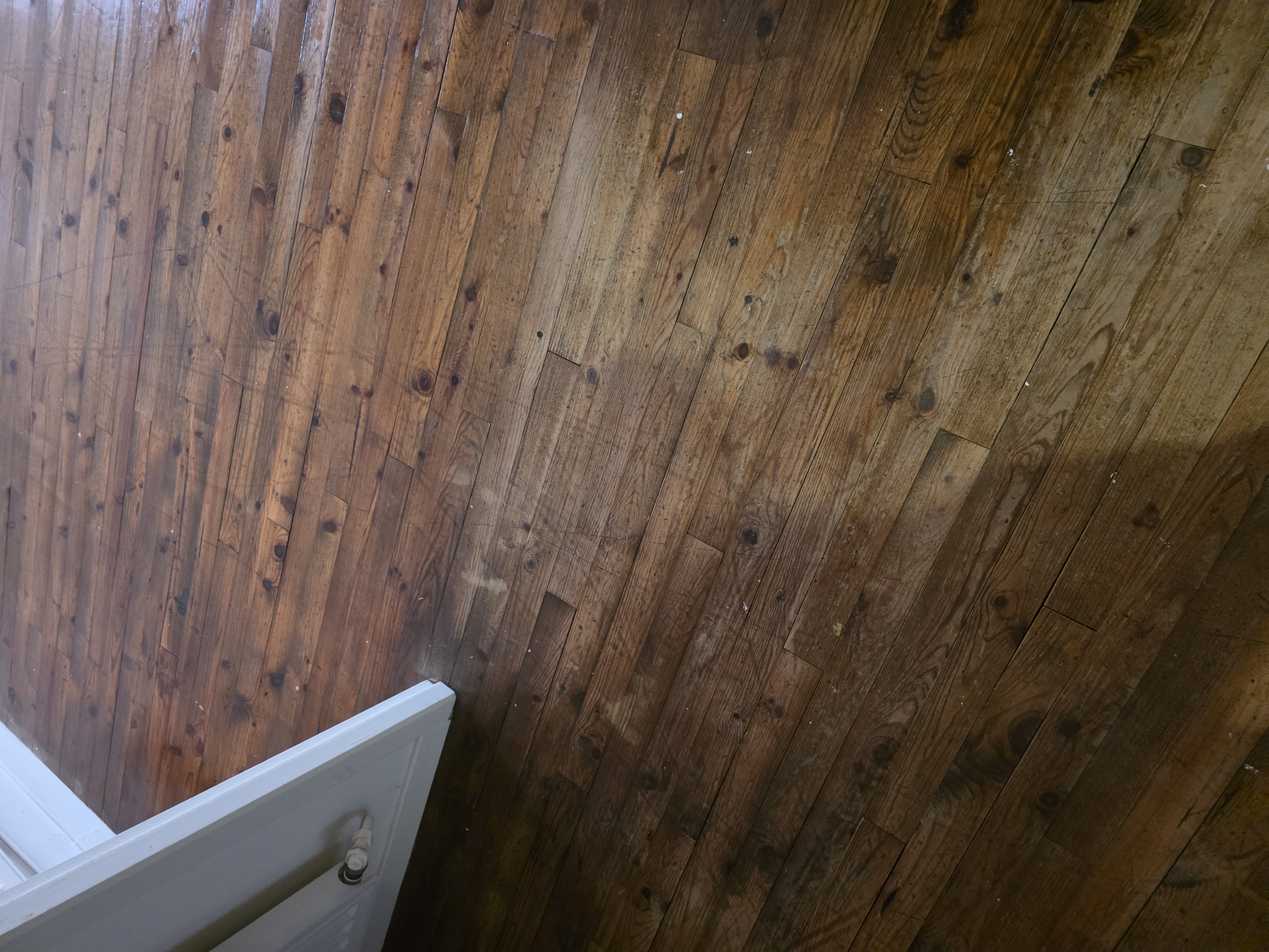 Redonnez vie à votre parquet - Nettoyage professionnel parquet massif